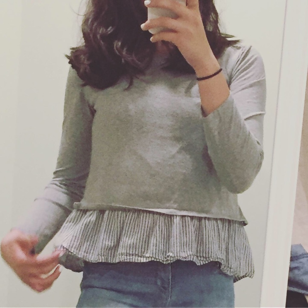 Gap top with a built in fake top under neath